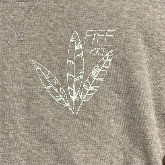 American Eagle Outfitters Sweatshirt - Picture 2 of 3